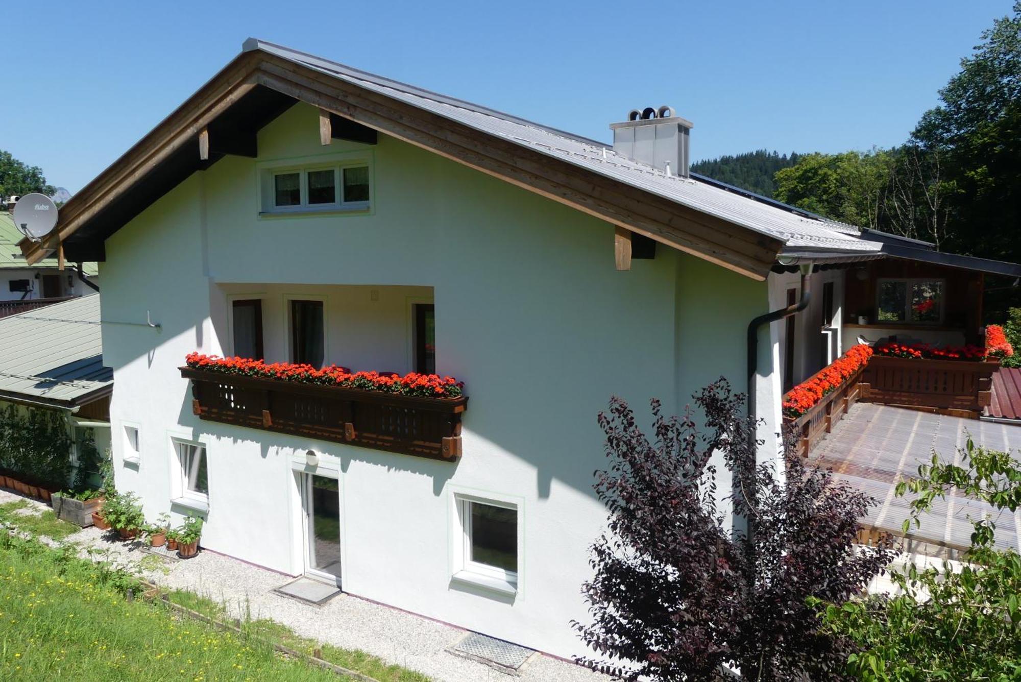Ferienwohnungen Haus Kunterbunt ベルヒテスガーデン エクステリア 写真
